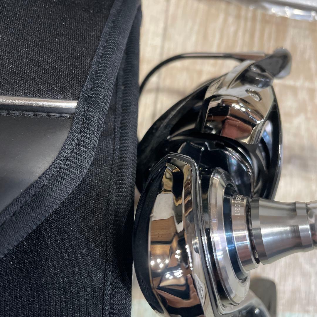 DAIWA 18EXIST LT2500リール ケース付き