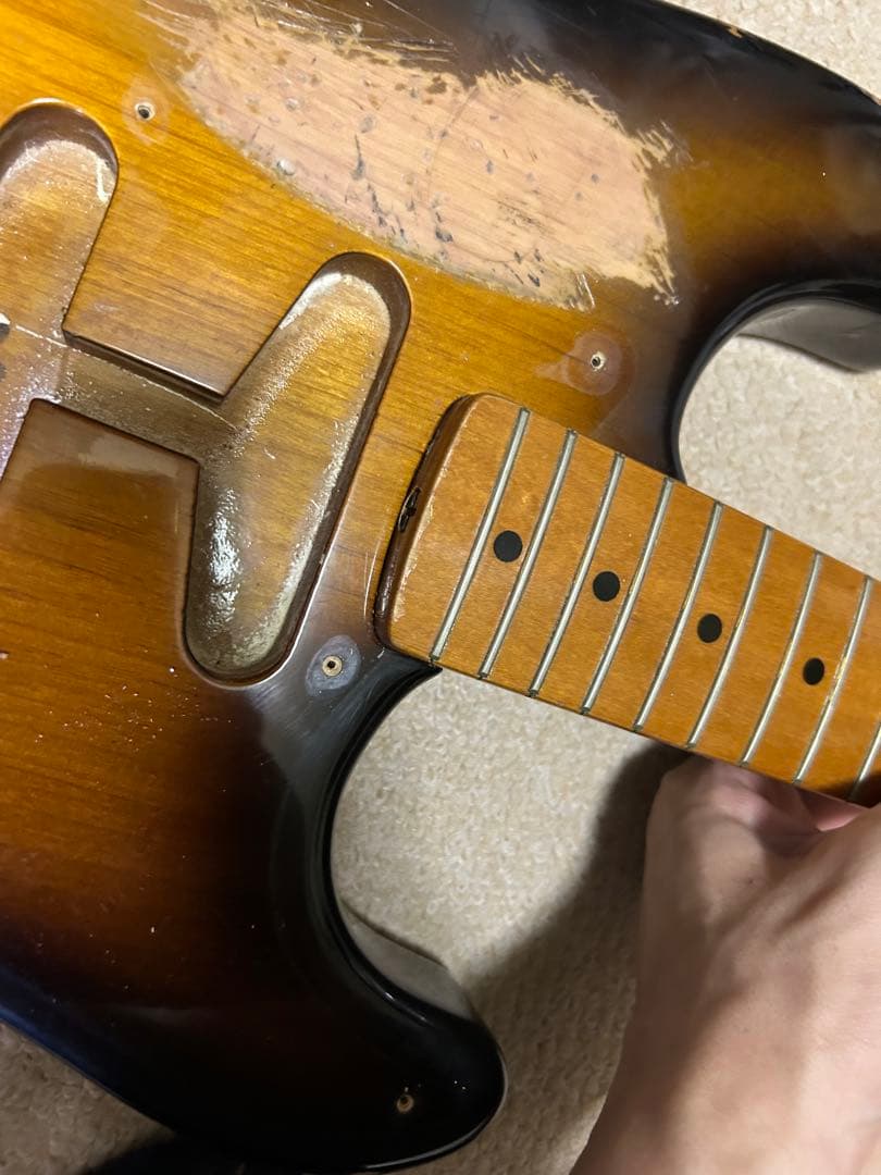 fender american vintage 57 ネックとボディ