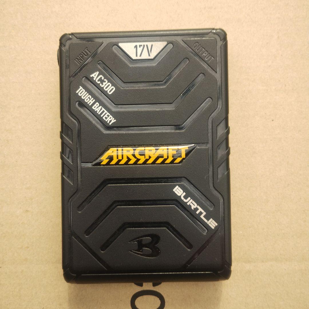 @@BURTLE AIRCRAFT 17V バッテリー（充電器付き）＆ファン@@