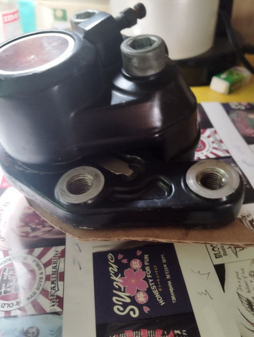 Z1.Z2フロントキャリパー