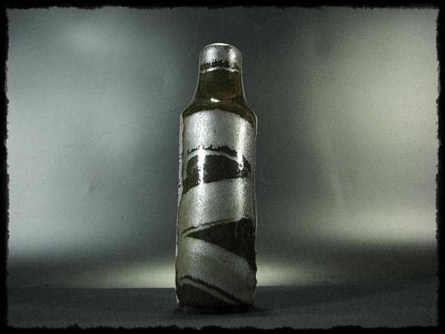 成良 仁 益子 人気作家 黒釉 花入 南田 是也 花器 四方桟 共箱 f46