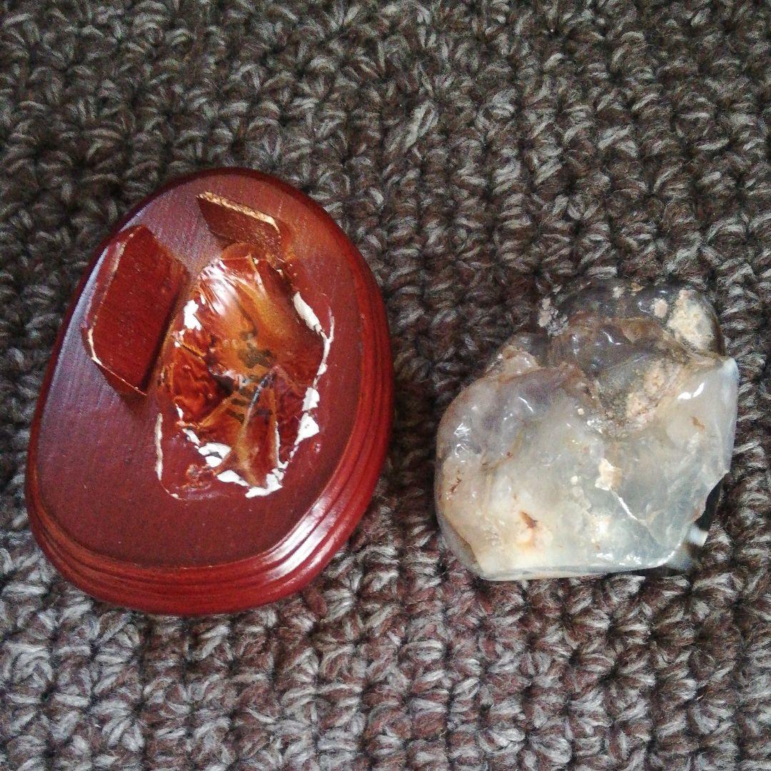 チベット仏教大きめ天然メノウ専用台座付き