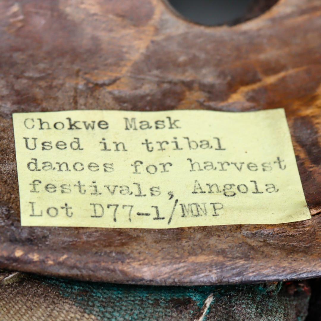 アンゴラ共和国 チョクウェ族 ムカンダ マスク