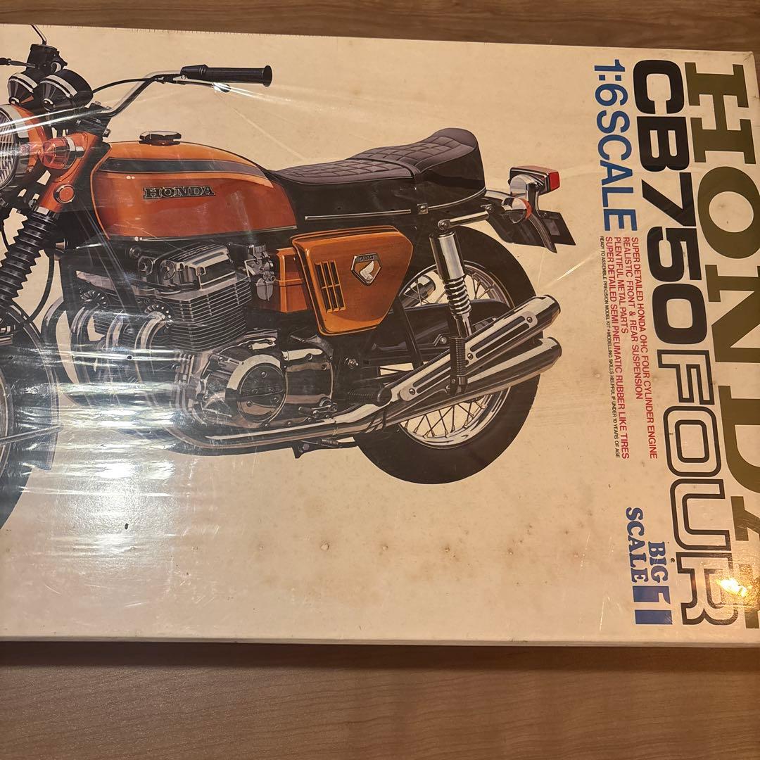 TAMIYA HONDA CB750 FOUR 1:6 スケール