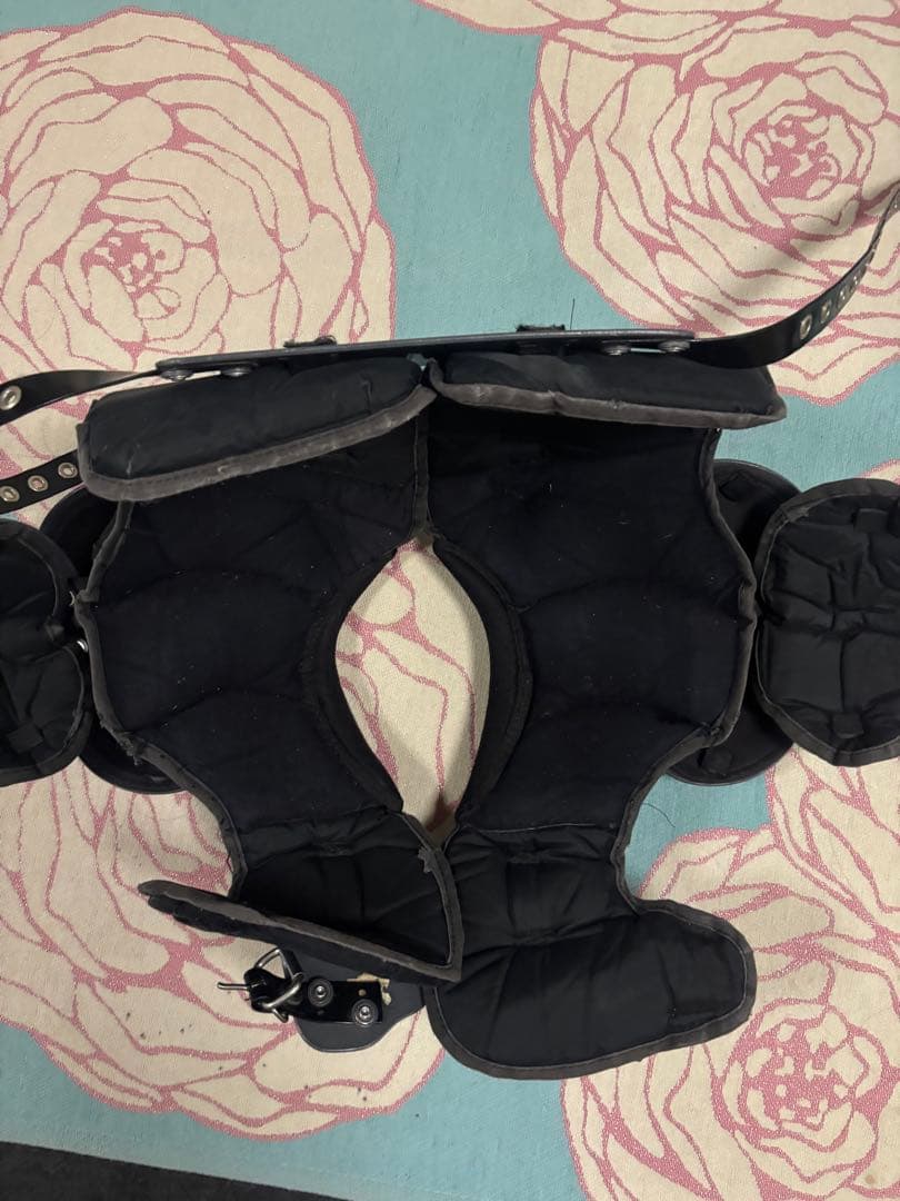 最終値下げPRO GEAR アメリカンフットボール ショルダーパッドsサイズ