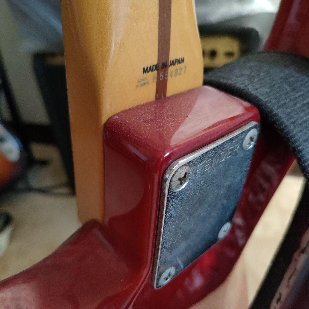 Fender Stratocaster レッドエレキギター