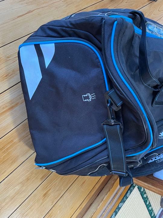 ラケットバッグ