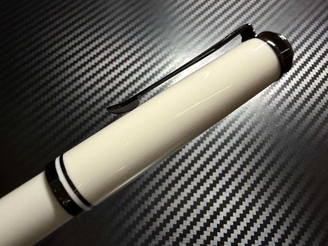 未使用に近い ペリカン スーベレーン M670 ウォームグレー EF 万年筆