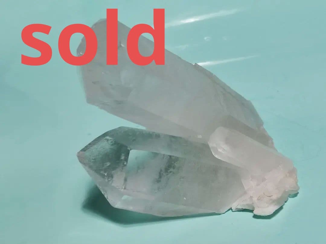 パワーストーン　天然石　ポイント　キーパー入り水晶　677g　No.801