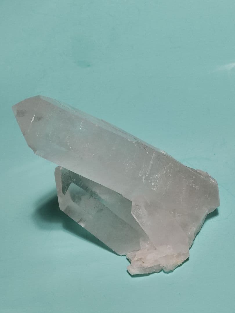 パワーストーン　天然石　ポイント　キーパー入り水晶　677g　No.801