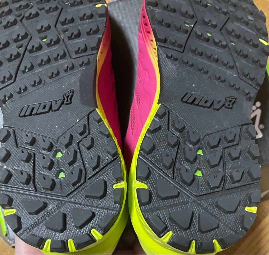 トレイルランニングシューズ　INOV-8 24.5cm