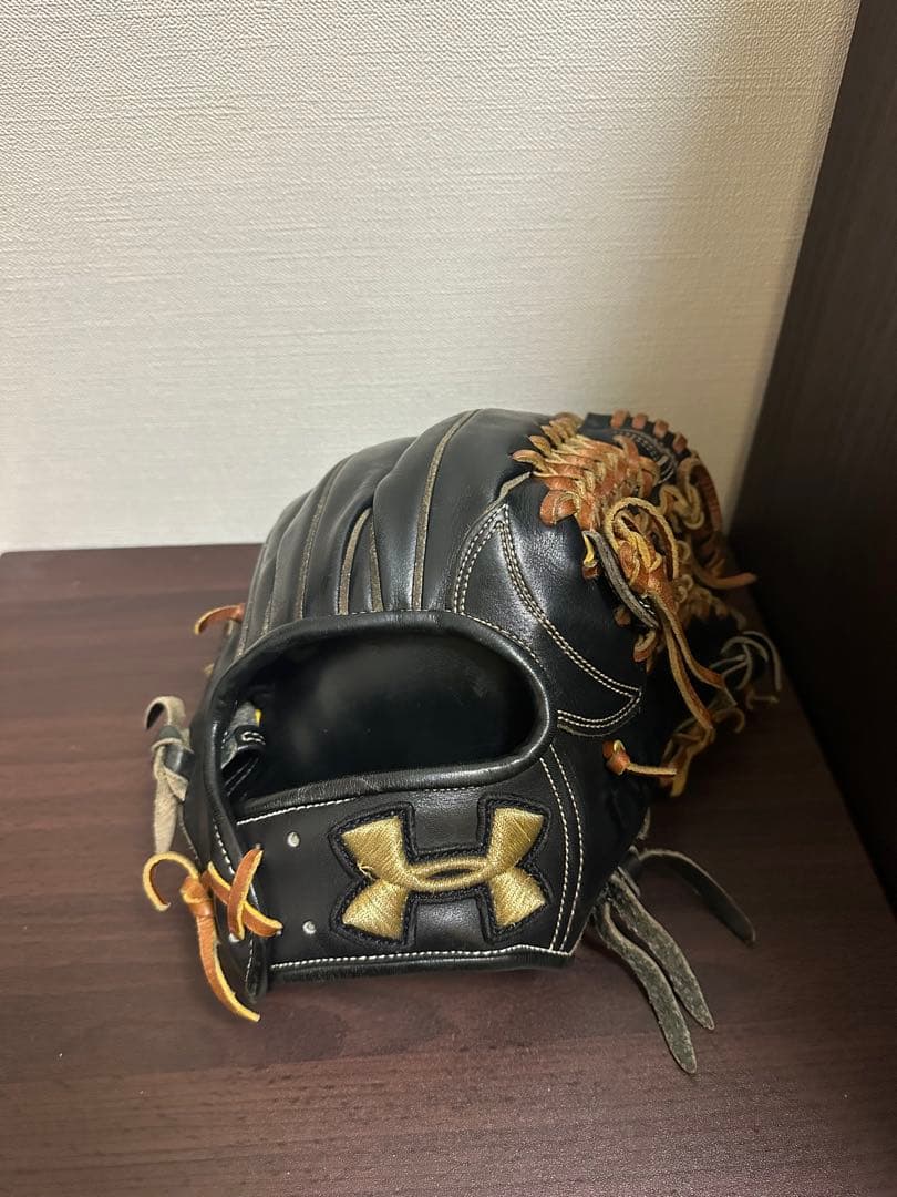 アンダーアーマー 硬式グローブ 内野手用 松田宣浩モデル ブラック
