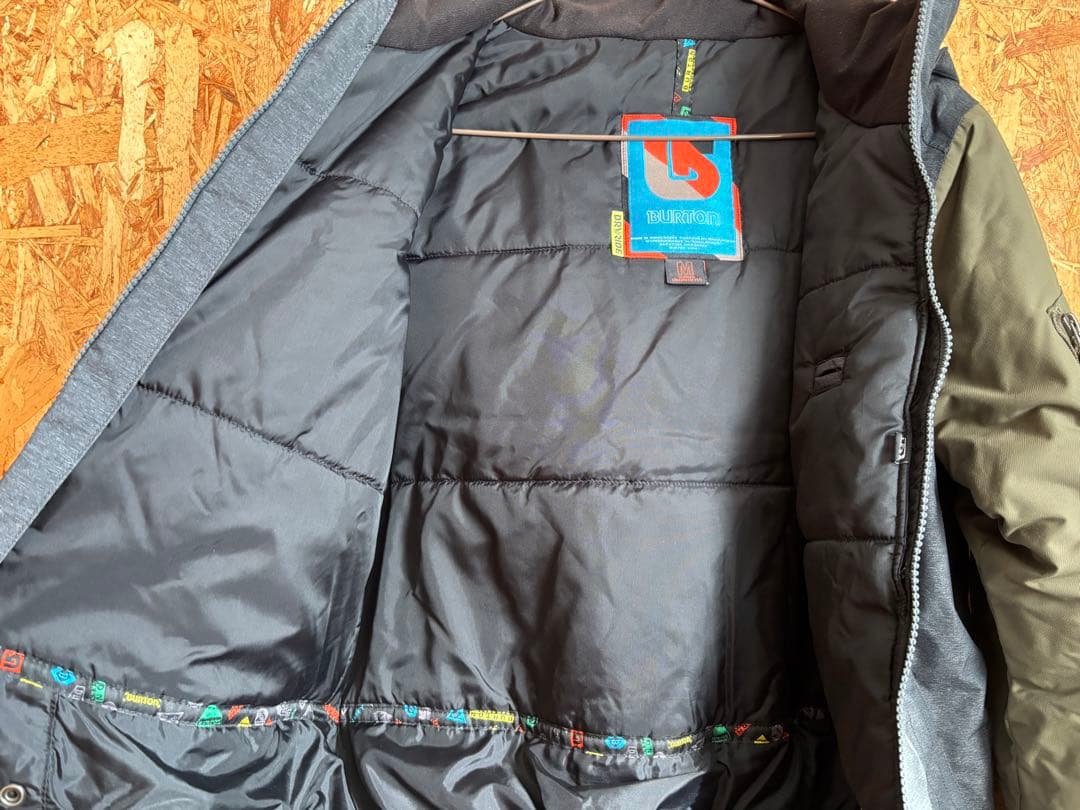 BURTON フード付きジャケット グレー/オリーブ　ジュニアM136-147