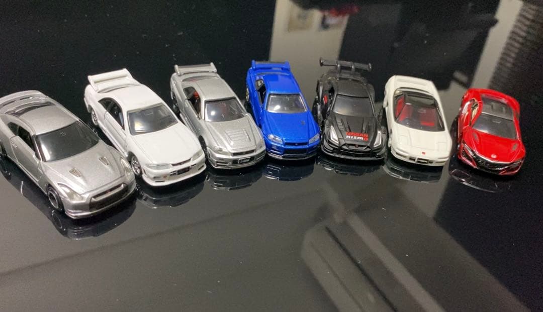 トミカ、ジク (SIKU) 等の ミニカーまとめ売り 105台！