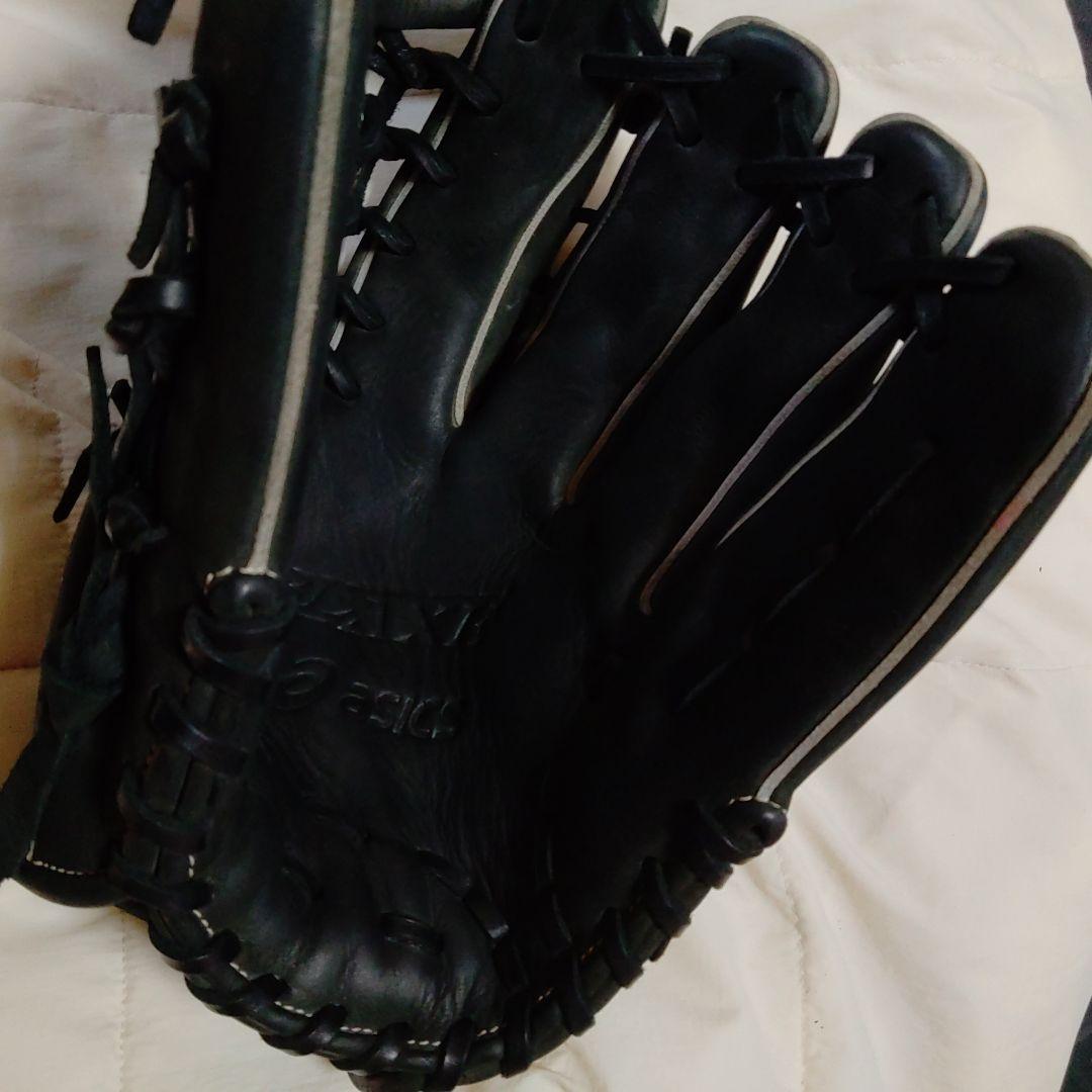 ASICS．．．アシィクス...BＬAXE