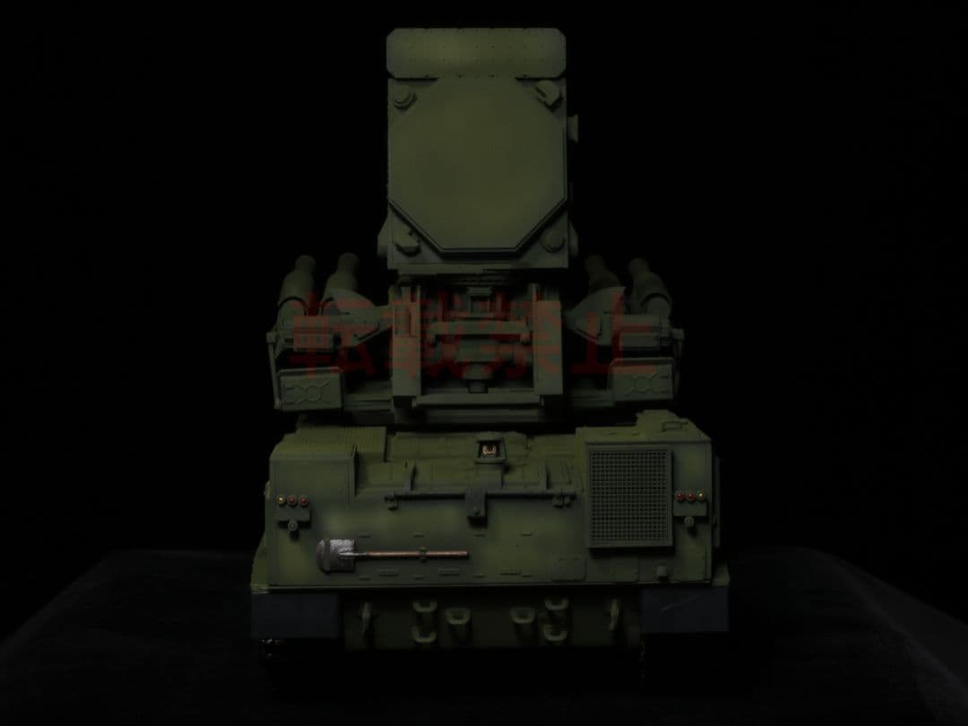 完成品 1/35 ロシア軍 パーンツィリS1 プラモデル トランペッター