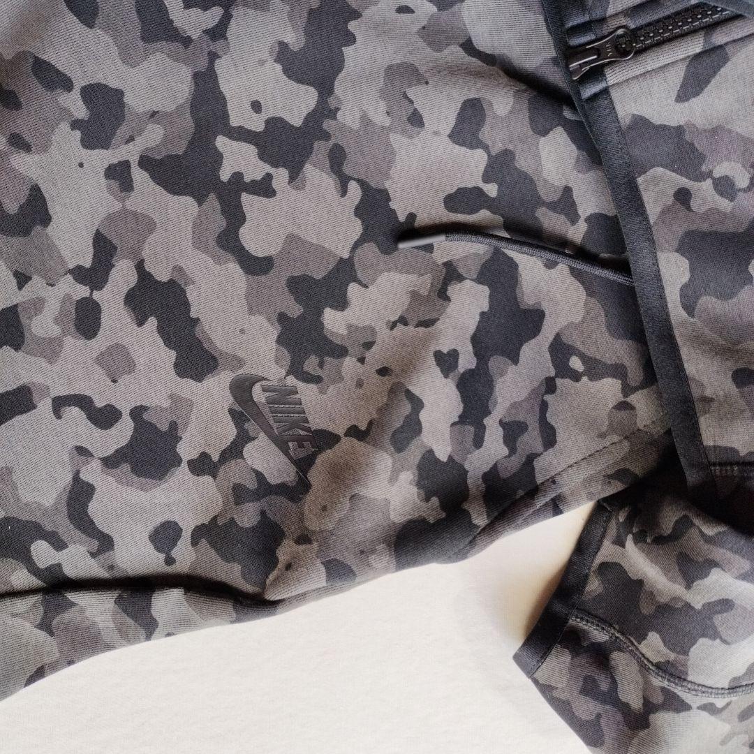 Nike テックフリース 迷彩柄 ジャージ上下セット　ほぼ新品