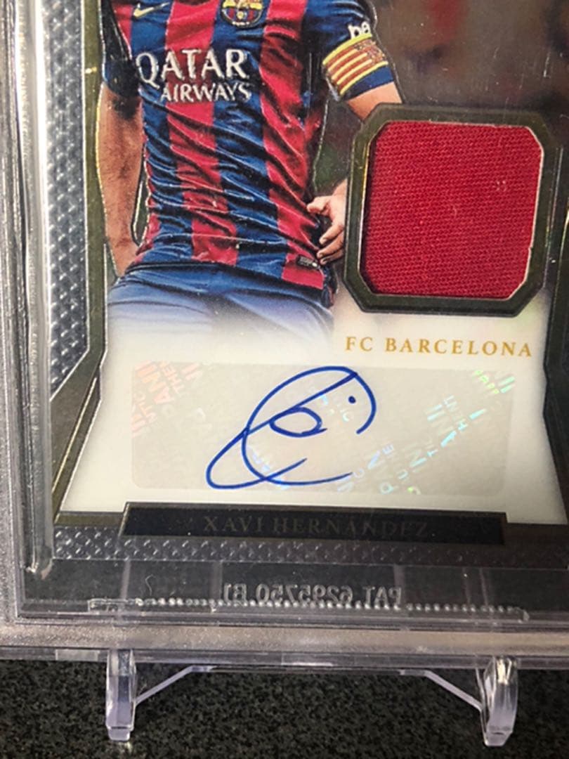 16-17 PANINI SELECT シャビ直筆サインジャージーカード