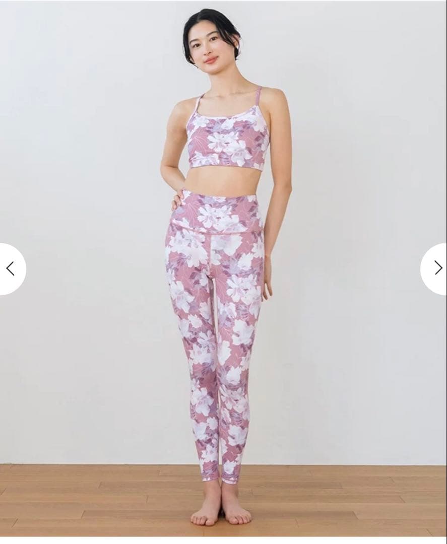 SKALAヨガウェア【Lサイズ】トップス２枚と花柄レギンスセット