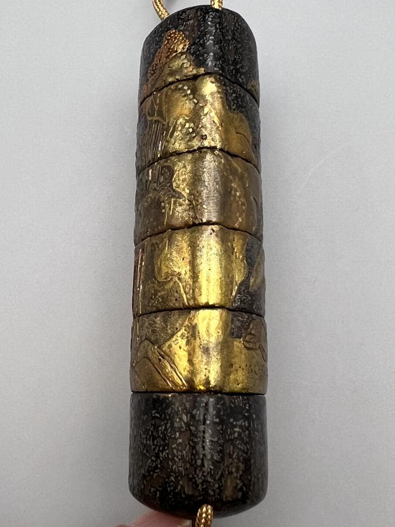 蒔絵五段印籠 風景図蒔絵 金梨地 瓢箪仙人牙根付 瑪瑙 緒締 精細細工 明治時代