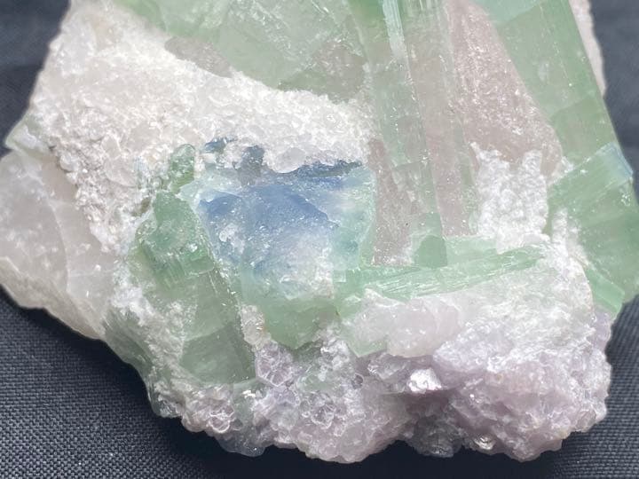 トルマリン　ピーチ鉱山　76g