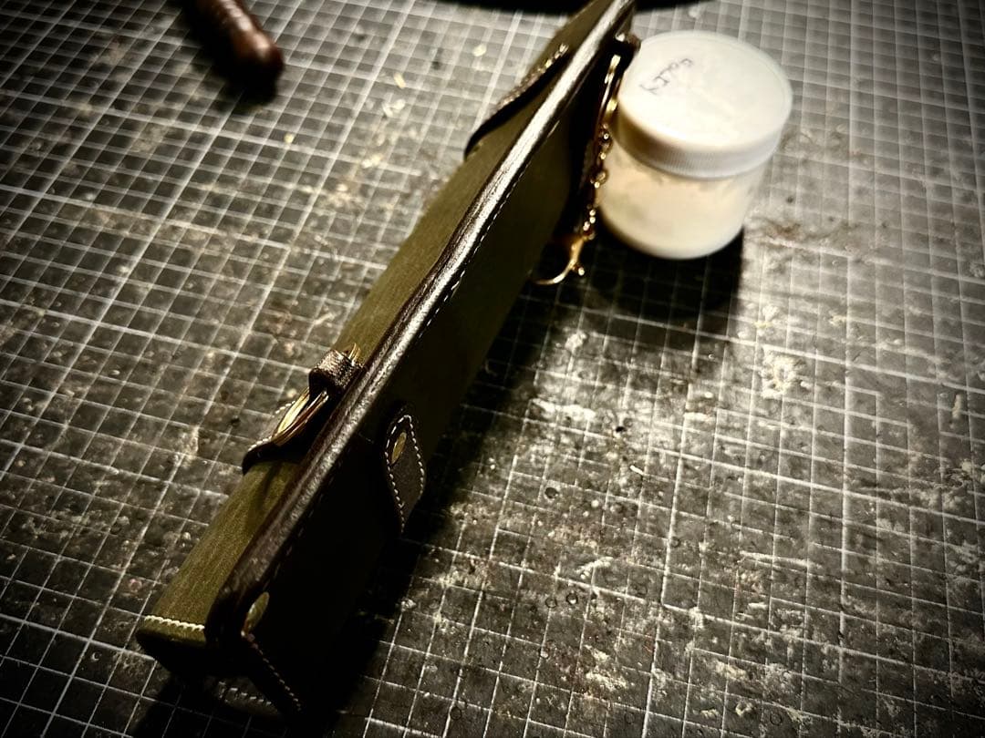 Pvt.Workshop 極　CL 本革　ハーフプレマケース