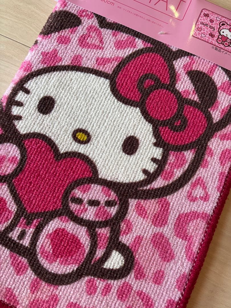 着ぐるみキティ　ギャルクマ　キティ　キッチンマット　バスマット　アベイル