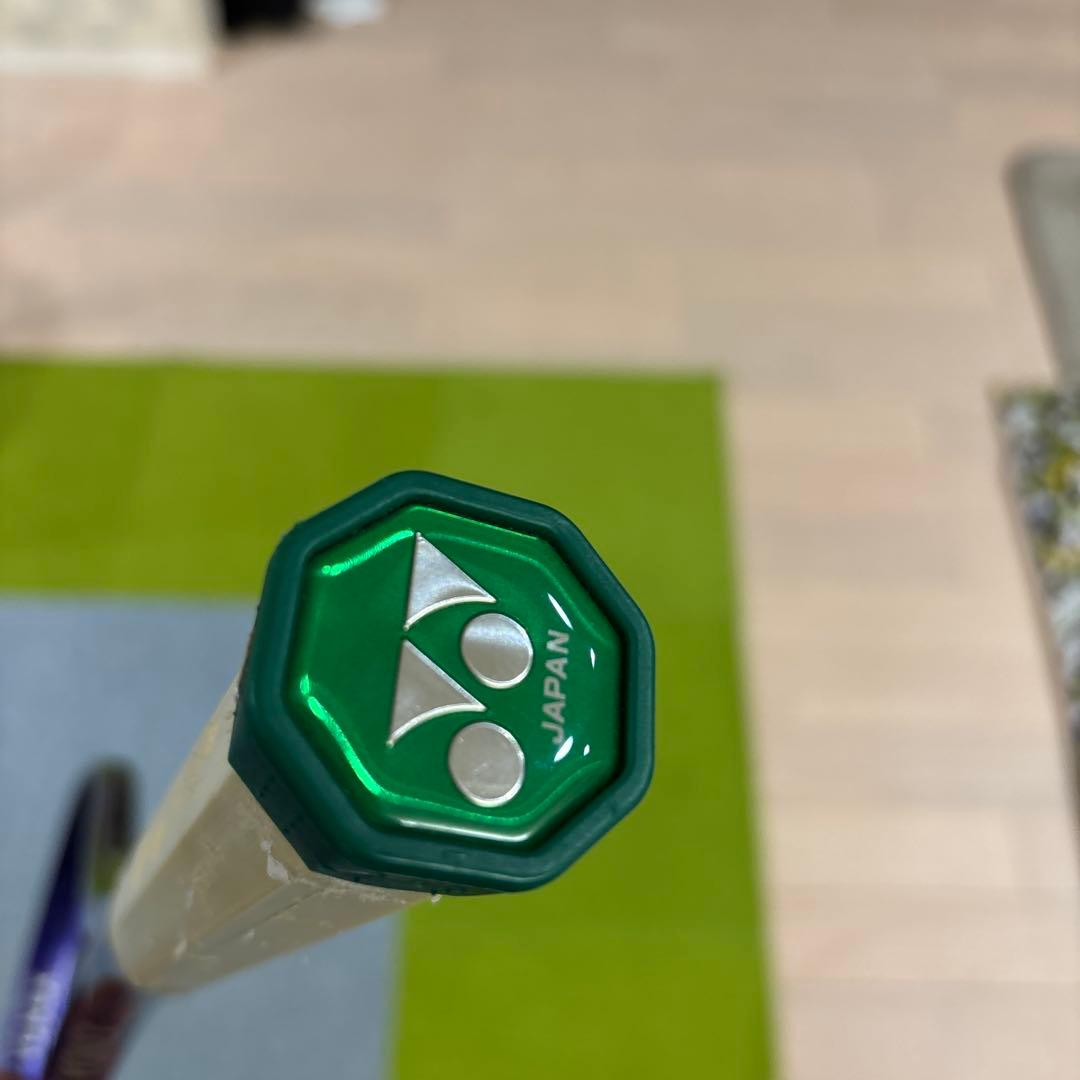 YONEX 紫色オーバーサイズラケット