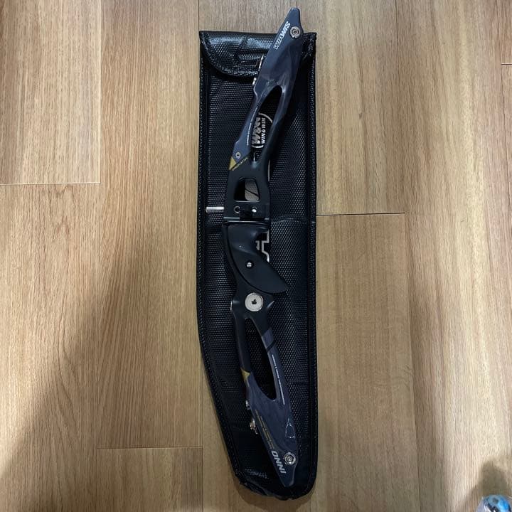 WIN&WIN INNO CXT H25  右射ち用　アーチェリー　ハンドル