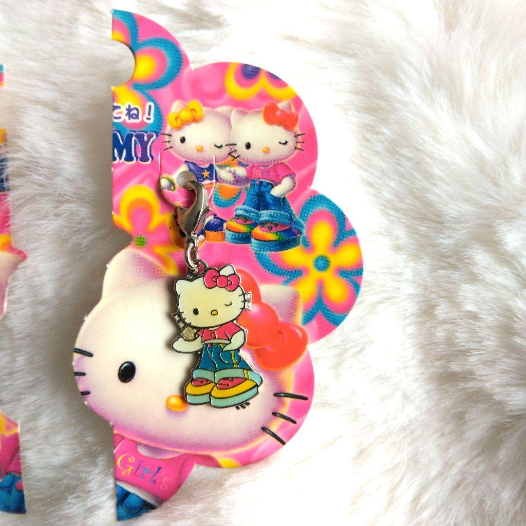 キティ　ハローキティ　ミミィ　デニム　メタルキーホルダー　脚長　足長　チャーム
