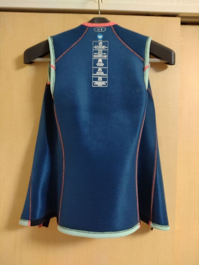 ロキシー　タッパーベスト　4/S