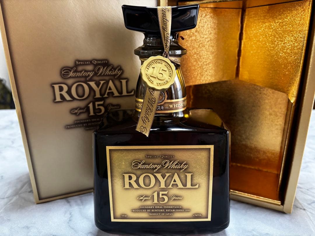 サントリーウイスキー ロイヤル ゴールドラベル15年 箱入 未開封 ローヤル