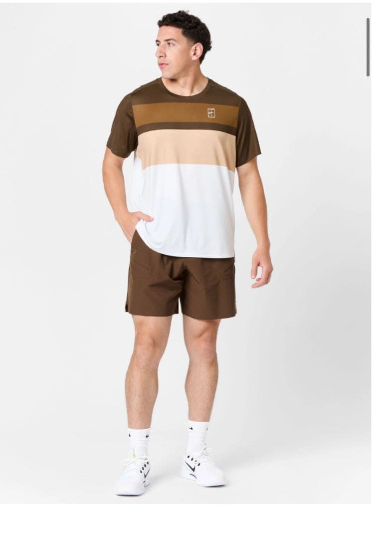 NIKEコート　ブラウン ショートパンツ サイズS テニスウェア