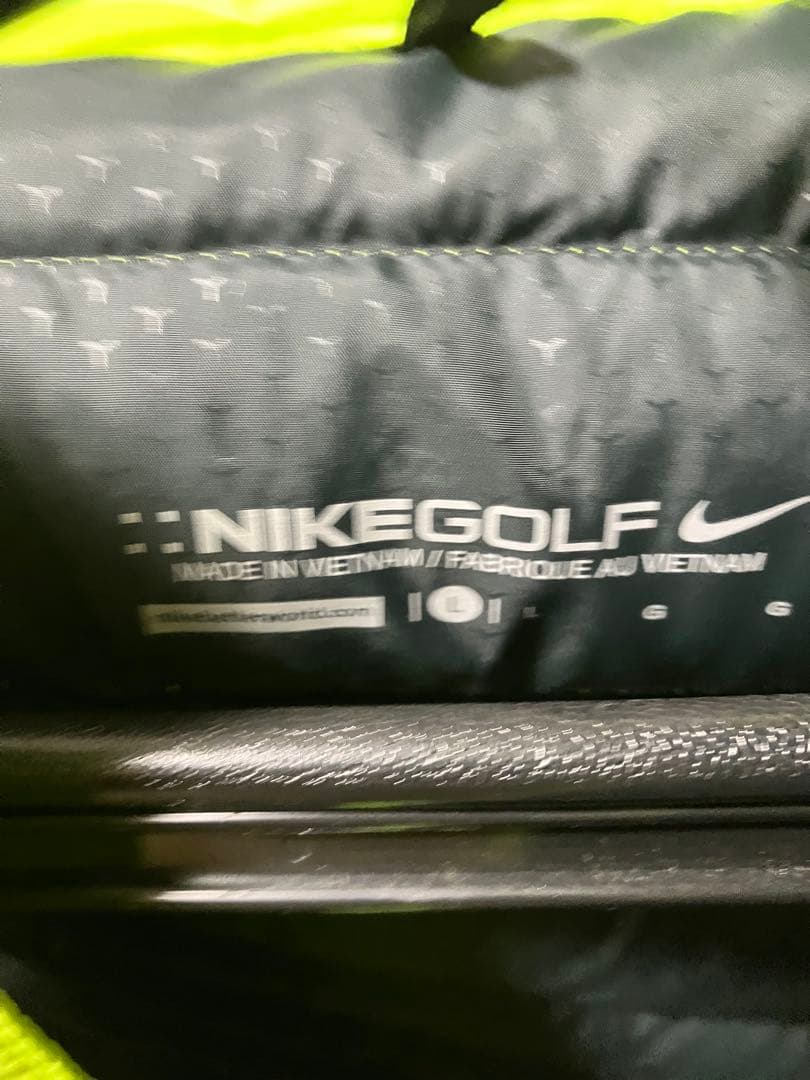 ナイキ　ゴルフ　ダウンベスト