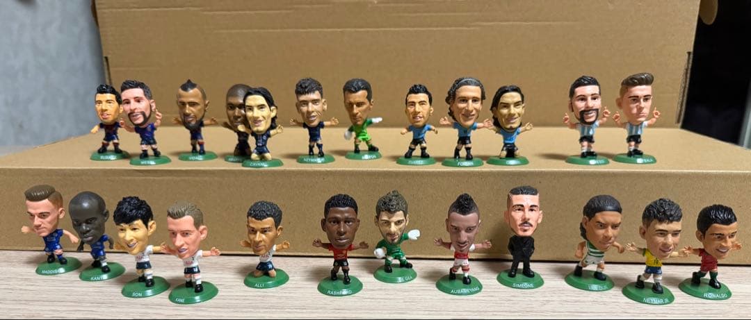 ハ*ン様 【サッカースターズ】　24体　まとめ売り