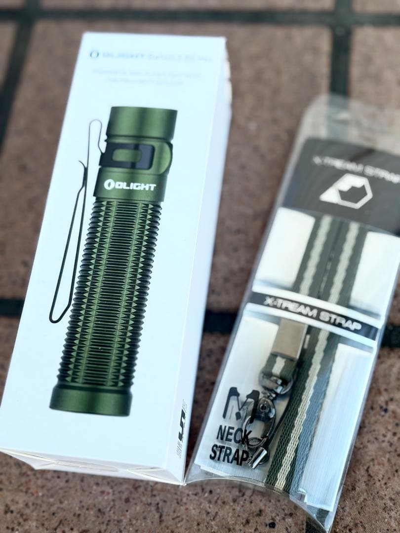 OLIGHT Baton 3 Pro Max ODグリーン ネックストラップ付