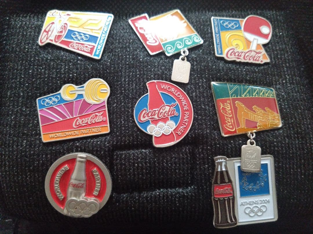 ピンバッジセット ケース付 サッカー2002日韓W杯