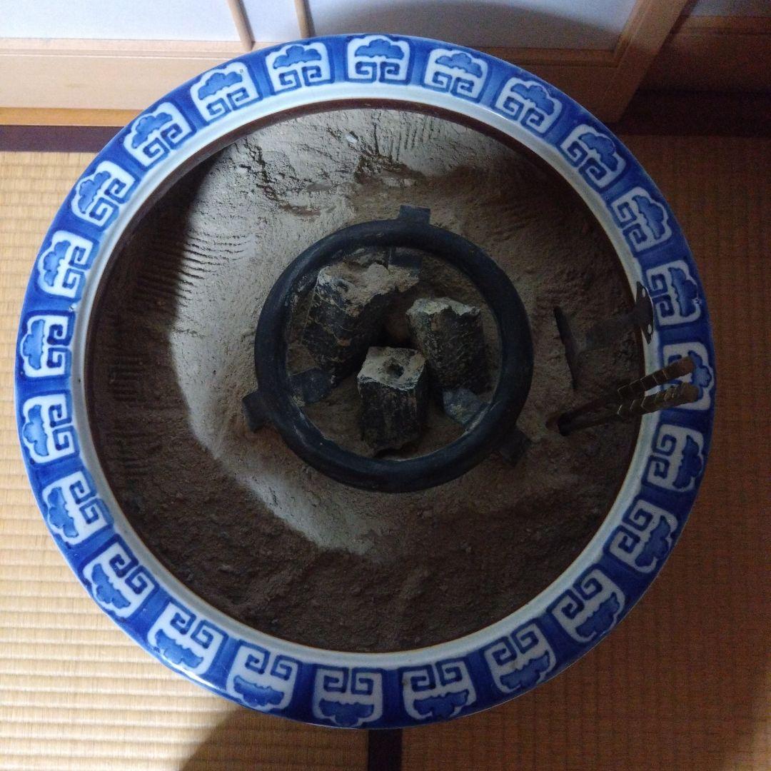 青白陶器 火鉢 竹と鳥のデザイン