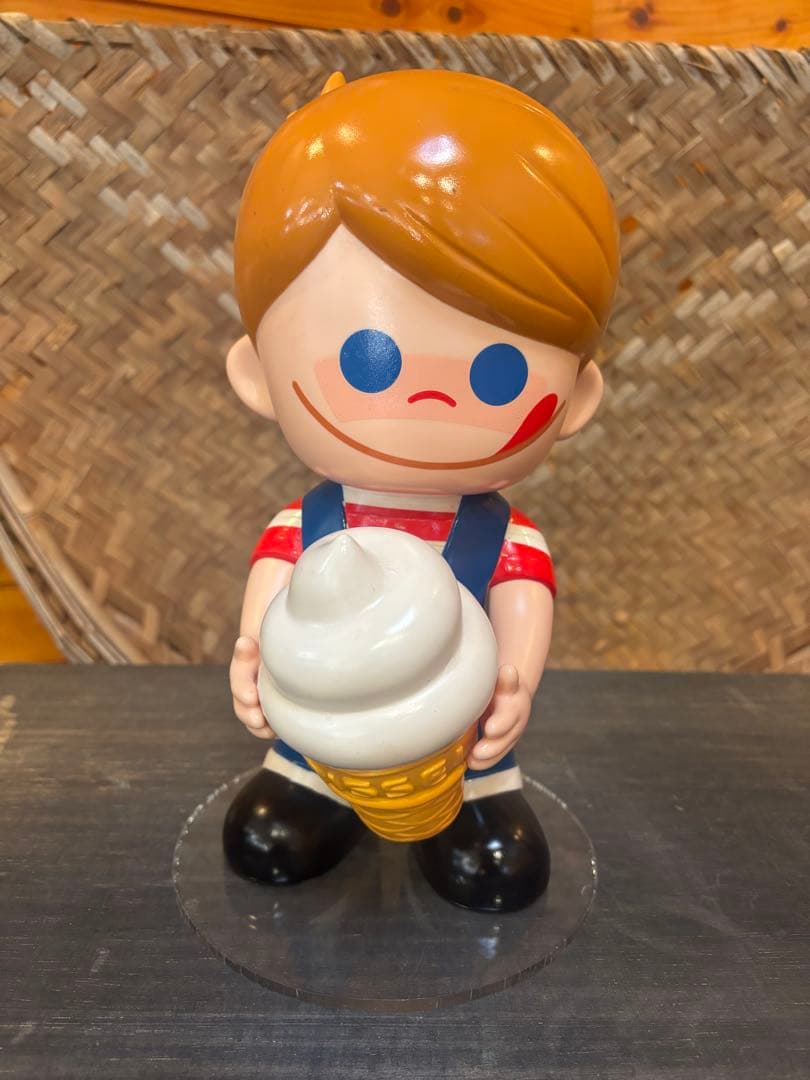 NISSEI アイスクリームコーンランプとフィギュアセット　非売品