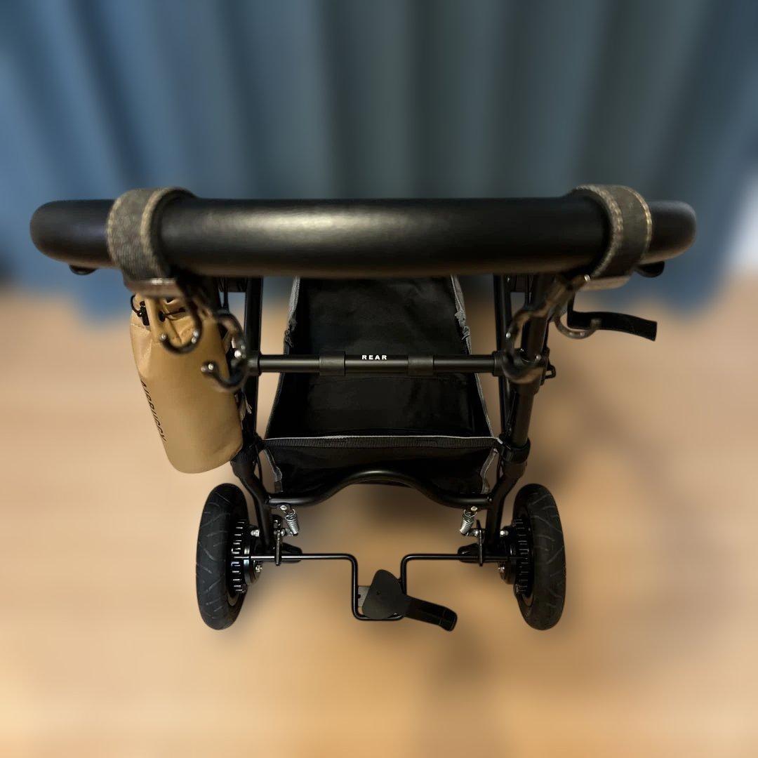 極美品☆AIR BUGGYエアバギー 新型フレーム　ドッグ　ペットカート ドーム