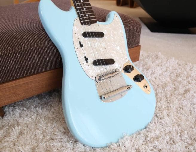 Fender Japan 60s Mustang ほぼ新品