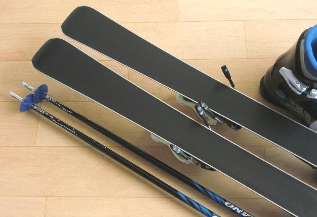 ■送料無料■ノルディカ＋Hart■子供用スキーセット■板120靴22■WAX済■