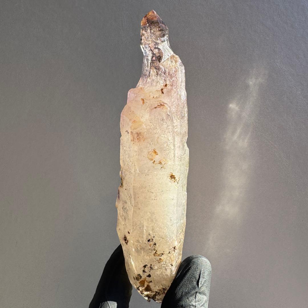 ワンドのようなシャンガンアメジスト ジンバブエ産 原石 鉱物標本