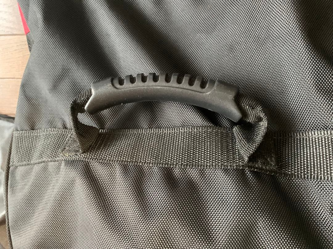 美品 SWIXキャスター付きバッグ