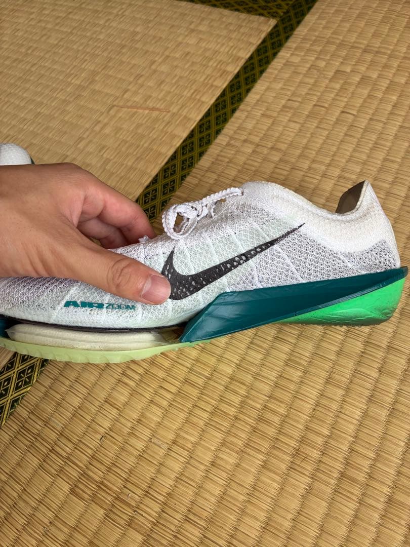 エアーズームビクトリー2/ホワイト/グリーン