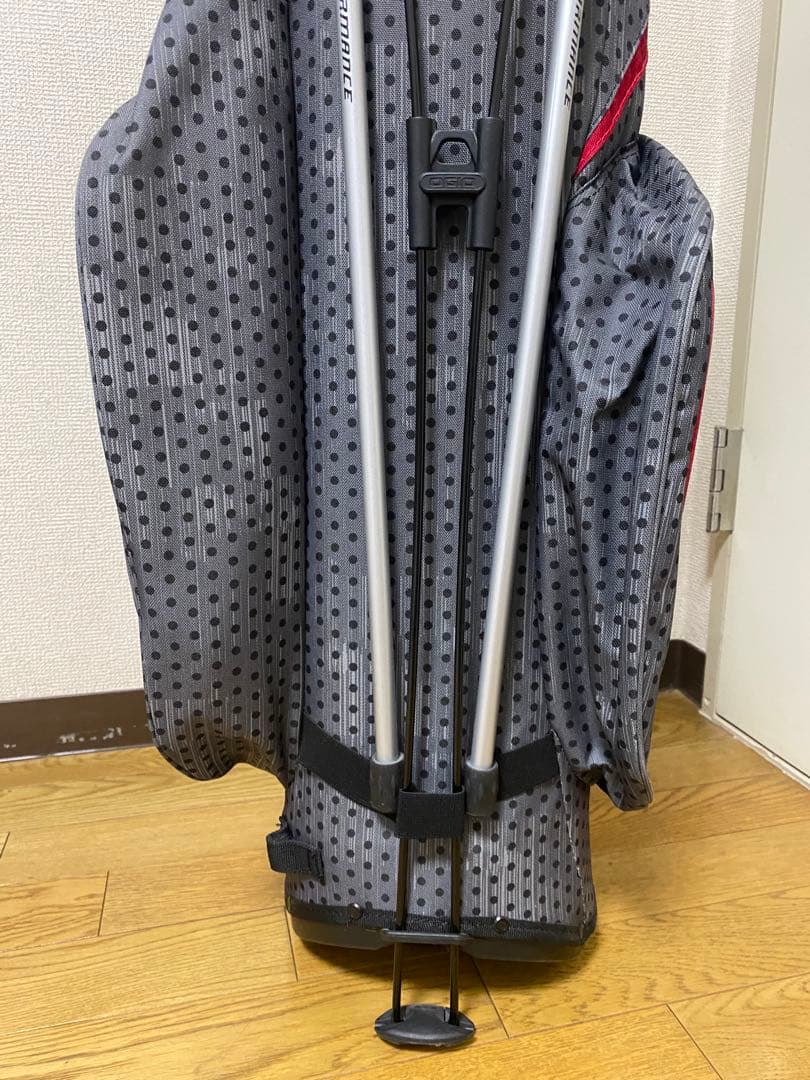 ゴルフ スタンドバッグ オジオ（OGIO）グレー　赤　８分割