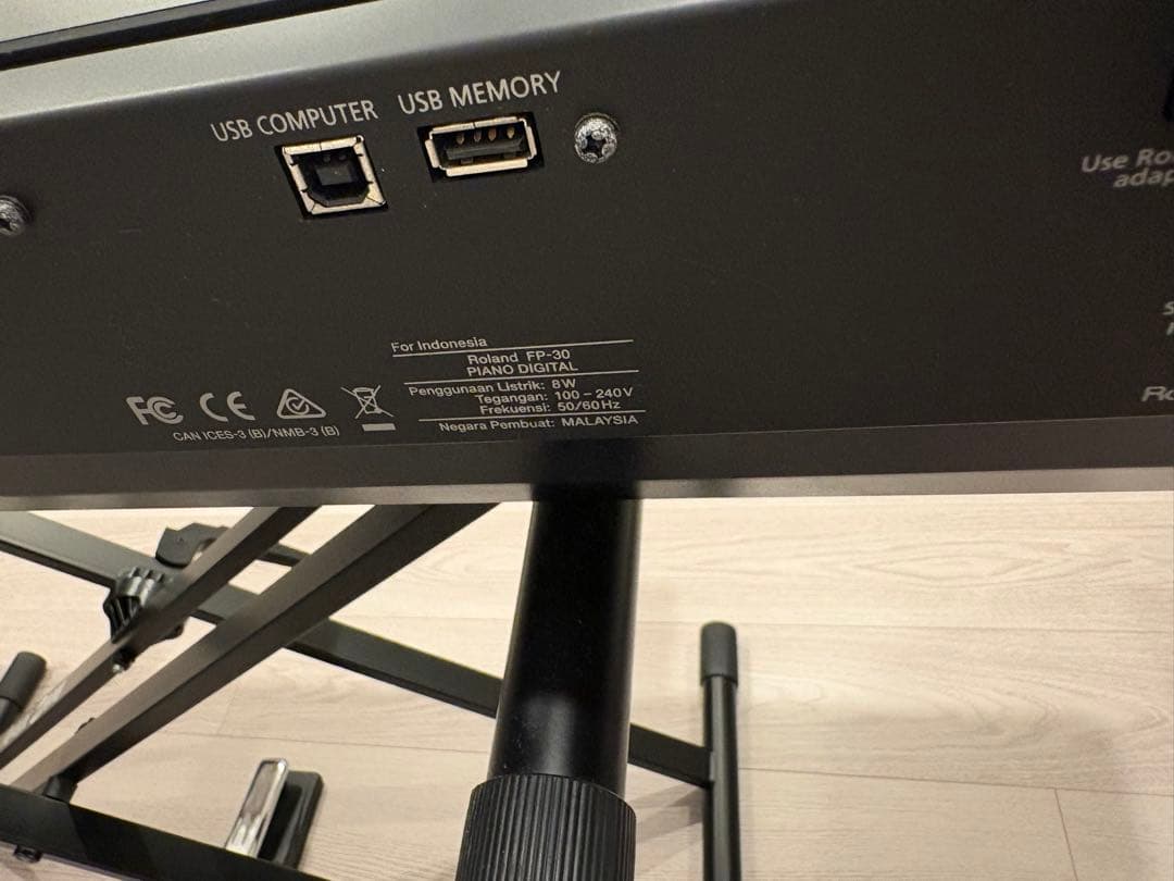 Roland 電子ピアノ 専用ケース付き　FP30