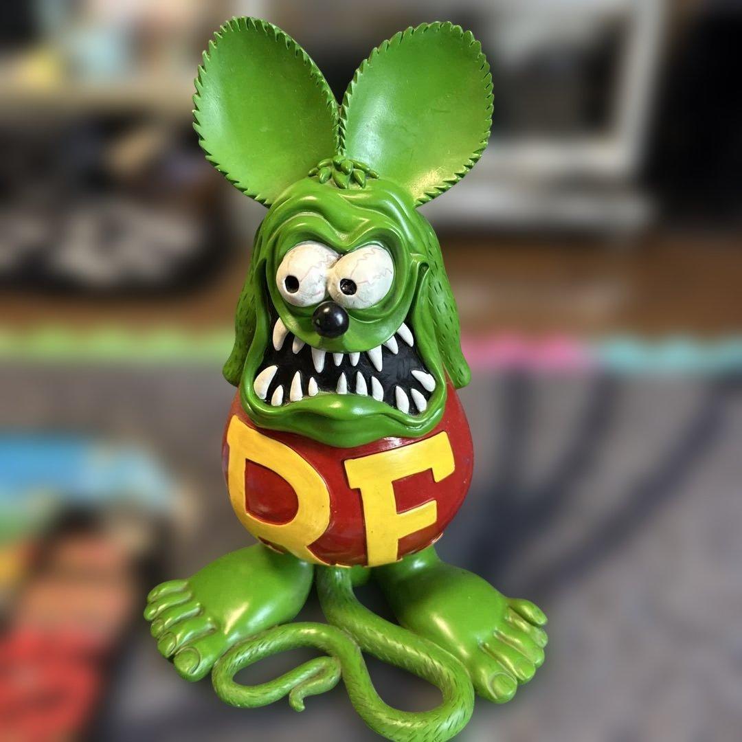 Rat Fink 30cmフィギュアと、うちわとお香