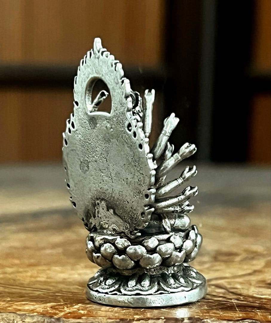 仏教美術 白銅 小型 細密細工 千手観音像 仏像 H4.5㎝