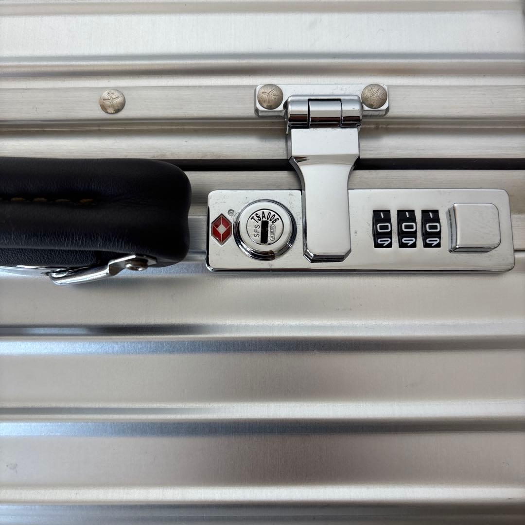 RIMOWAクラシックフライト2輪　型番976.52